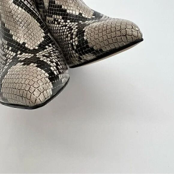Marc Fisher Gray MF Jelly 3 Leather Snake Print Grey Ankle Boots 10 - Picture 6 of 15